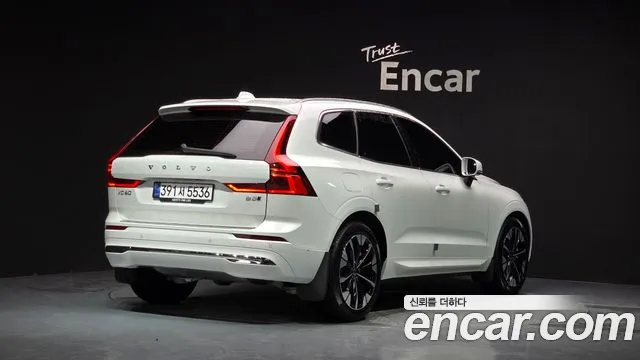 Вольво XC60 — Фото автомобиля 2