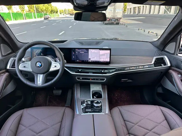 BMW X5 — Фото автомобиля 13