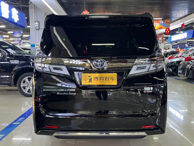 Toyota Vellfire — Фото автомобиля 11