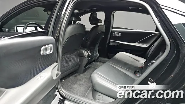 Hyundai Ioniq 6 — Фото автомобиля 18