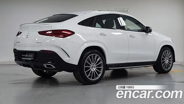 Mercedes-Benz GLE-Class — Фото автомобиля 2