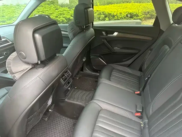 Audi Q5L — Фото автомобиля 12