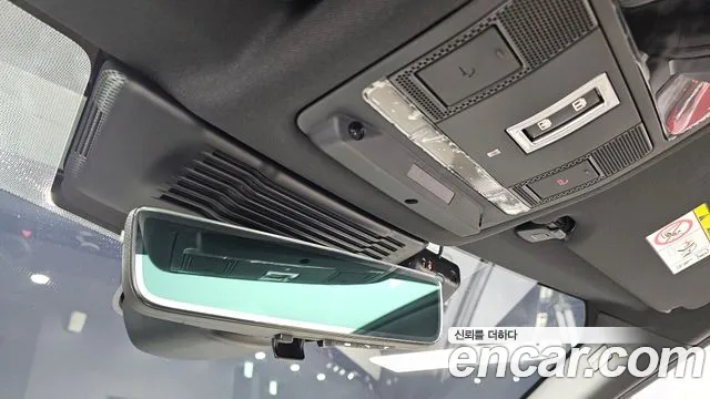 Land Rover Discovery Sport Discovery Sport 2 поколение P250 Dynamic SE — Фото автомобиля 15
