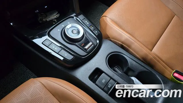 Kia Seltos New — Фото автомобиля 12