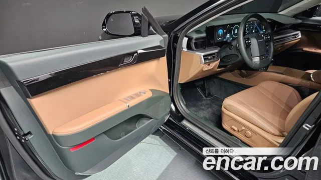 Hyundai Grandeur GN7 — Фото автомобиля 26