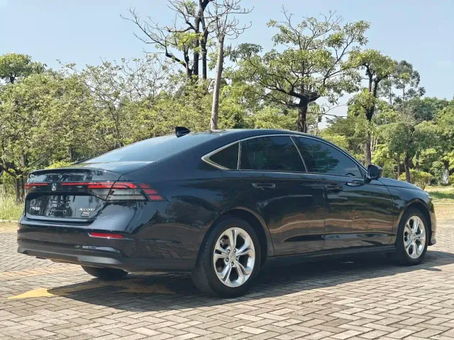 Honda Accord — Фото автомобиля 24