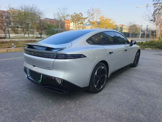 Dongfeng eπ 007 — Фото автомобиля 8