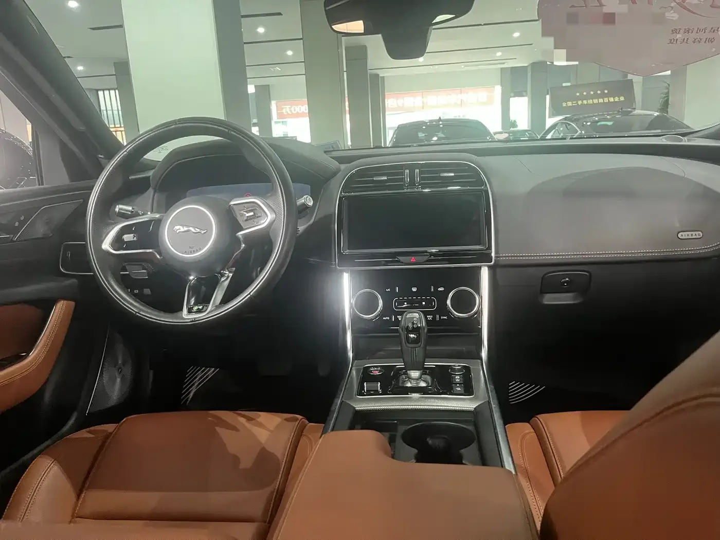 Jaguar Jaguar XEL 2023 2.0T 250PS R-DYNAMIC S Progressive Sport — Фото автомобиля 7