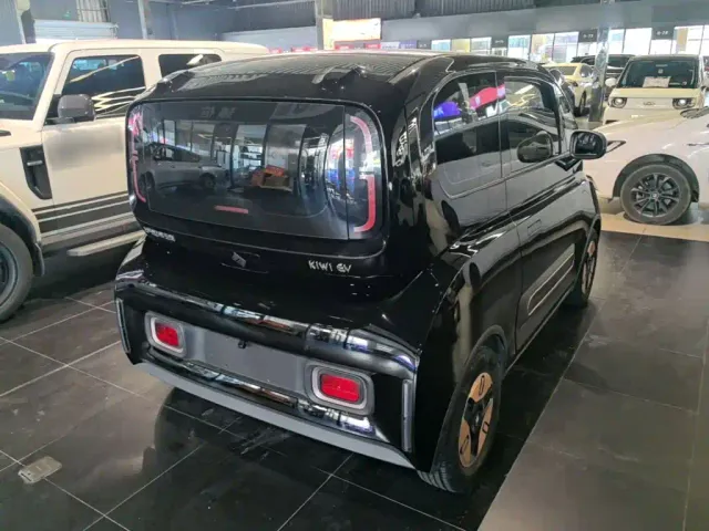 Baojun KiWi EV — Фото автомобиля 6