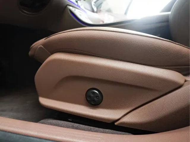 Mercedes-Benz E-Class — Фото автомобиля 13