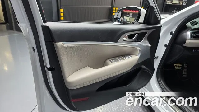 Genesis G70 — Фото автомобиля 21