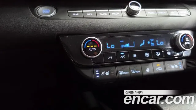 Hyundai AVANTE Avante (CN7) — Фото автомобиля 20