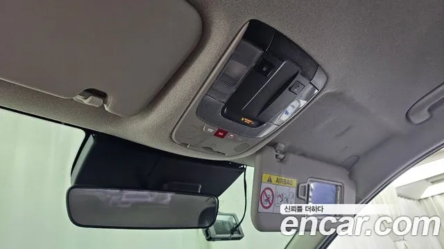Kia Niro — Фото автомобиля 17