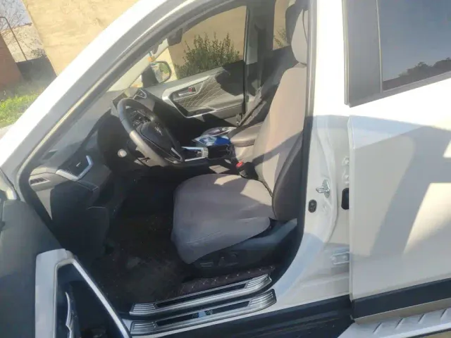 Toyota RAV4 — Фото автомобиля 16