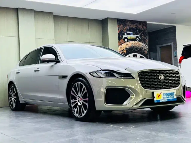 Jaguar XFL — Фото автомобиля 3