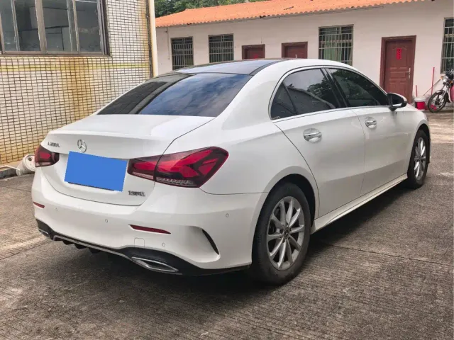 Mercedes-Benz A-Class — Фото автомобиля 5