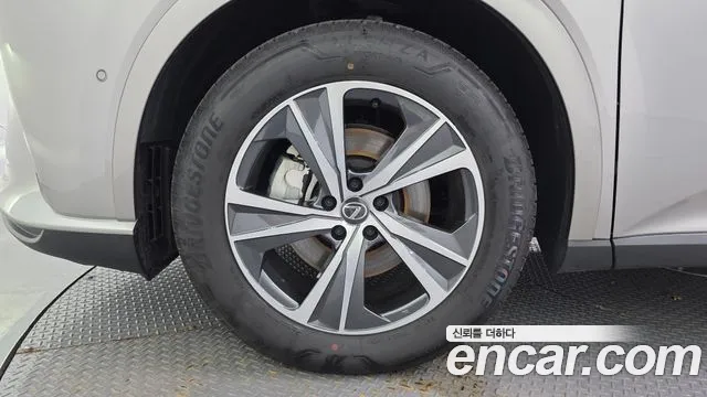 Lexus RX — Фото автомобиля 5
