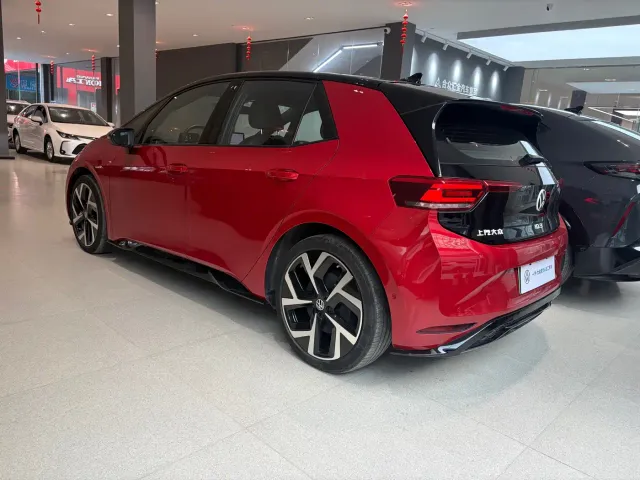 Volkswagen ID.3 — Фото автомобиля 13