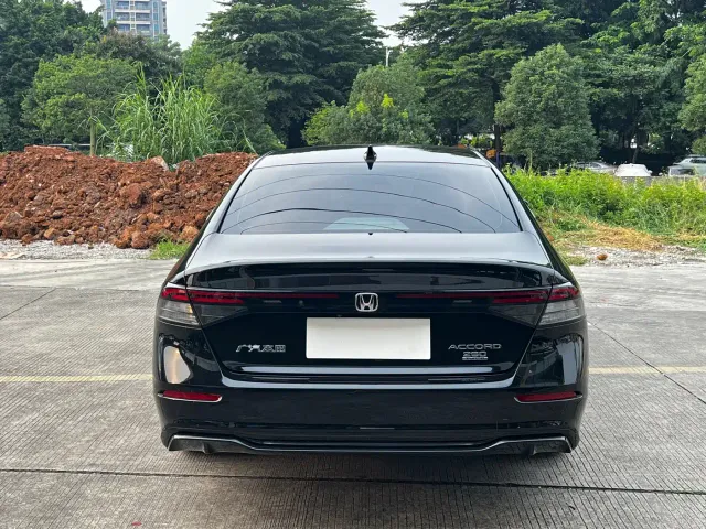Honda Accord — Фото автомобиля 8