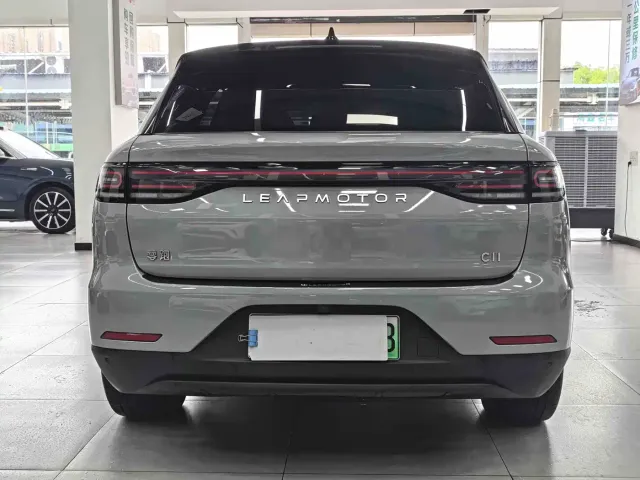 Leapmotor C11 — Фото автомобиля 8