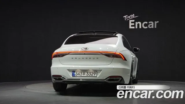 Hyundai Grandeur New — Фото автомобиля 4