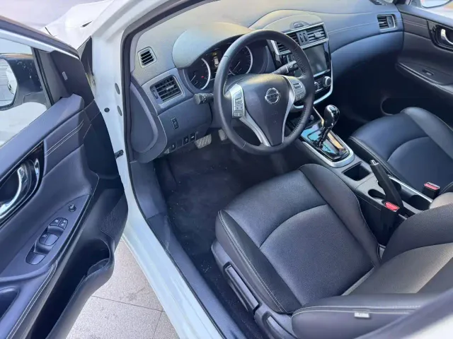 Nissan Tiida — Фото автомобиля 6