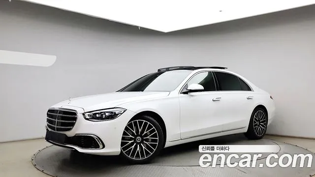 Фотография автомобиля — Mercedes-Benz S-Class W223