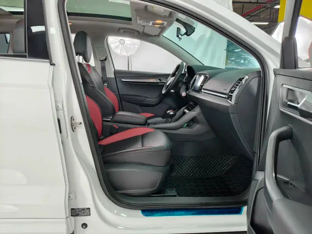 Skoda Karoq — Фото автомобиля 17