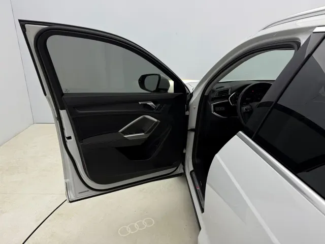 Audi Q3 — Фото автомобиля 10