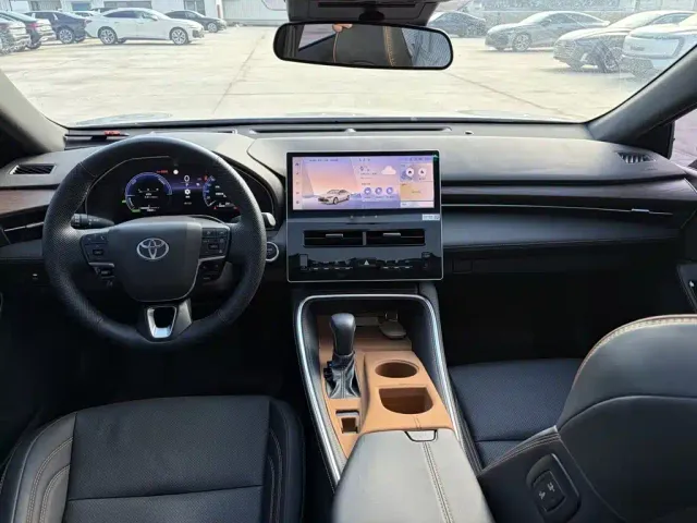 Toyota Avalon — Фото автомобиля 9