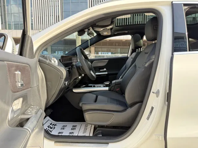 Mercedes-Benz GLA-Class — Фото автомобиля 17
