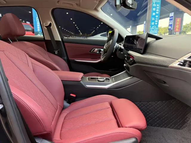 BMW 3 Series — Фото автомобиля 12