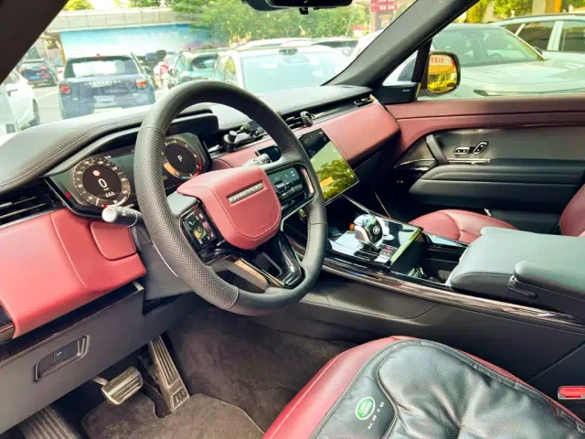 Land Rover Range Rover Sport — Фото автомобиля 16