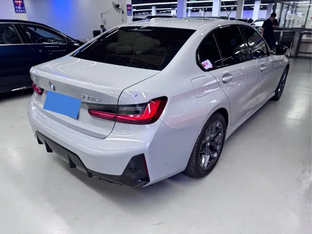 BMW 3 Series — Фото автомобиля 11