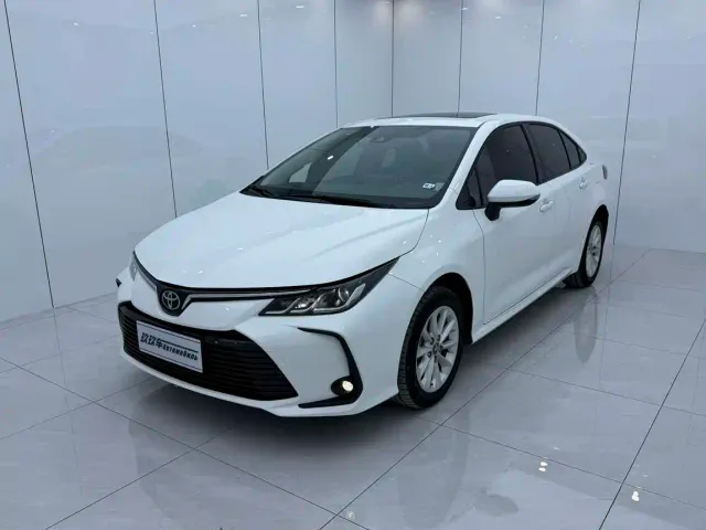 Фотография автомобиля — Toyota Corolla