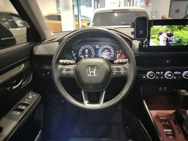 Honda CR-V — Фото автомобиля 10