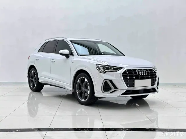 Фотография автомобиля — Audi Q3