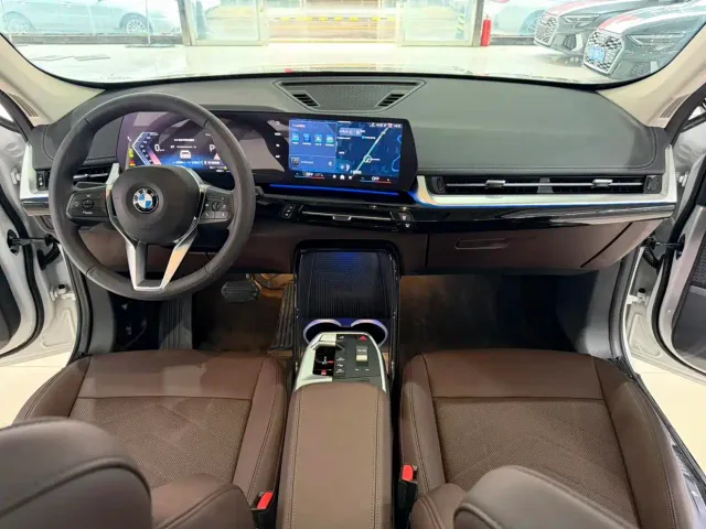 BMW X1 — Фото автомобиля 11