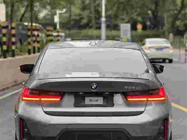 BMW 3 Series — Фото автомобиля 4