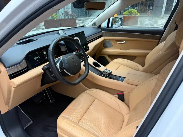 Aito M5 — Фото автомобиля 8