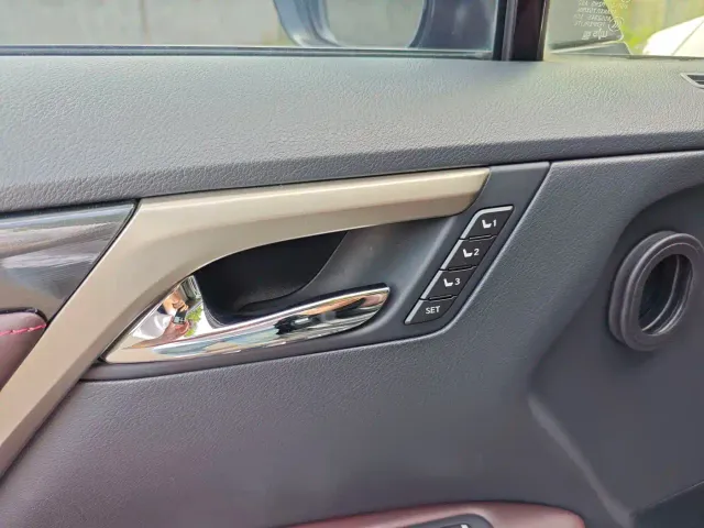 Lexus RX — Фото автомобиля 23