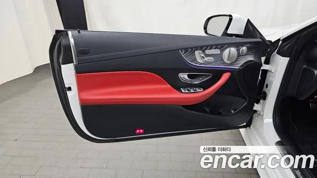 Mercedes-Benz E-Class — Фото автомобиля 24