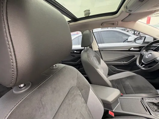 Volkswagen Sagitar — Фото автомобиля 15