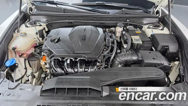 Hyundai Grandeur GN7 — Фото автомобиля 9