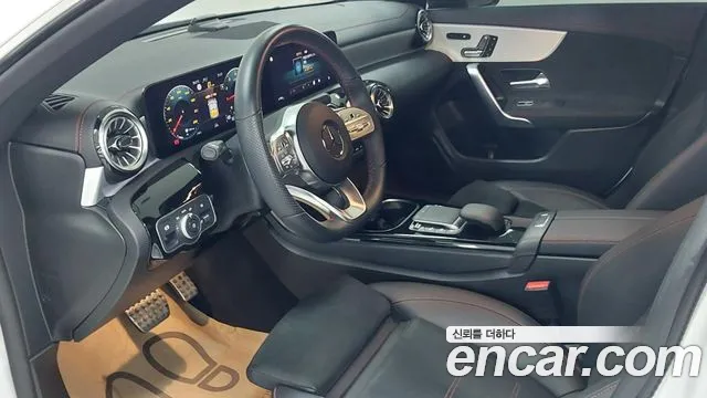Mercedes-Benz CLA-Class — Фото автомобиля 14