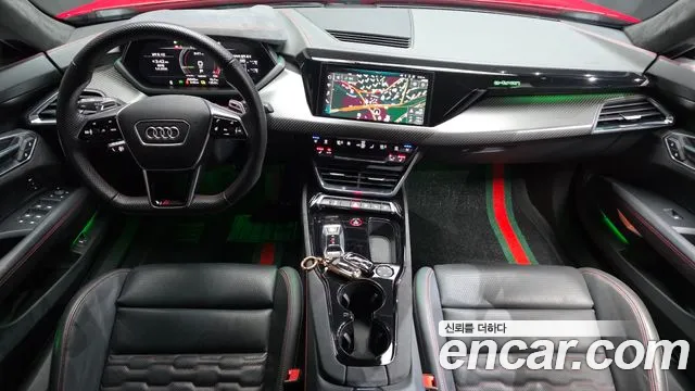 Audi RS e-tron GT — Фото автомобиля 4
