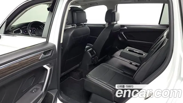 Volkswagen Tiguan — Фото автомобиля 17
