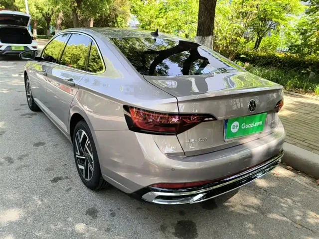 Volkswagen Sagitar — Фото автомобиля 4