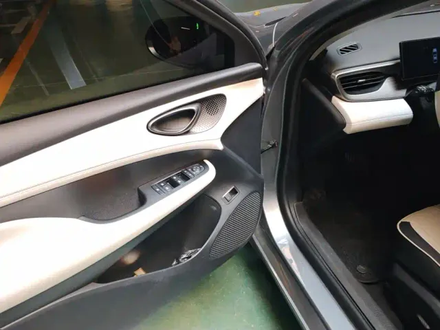BYD Seal 05 DM-i — Фото автомобиля 7