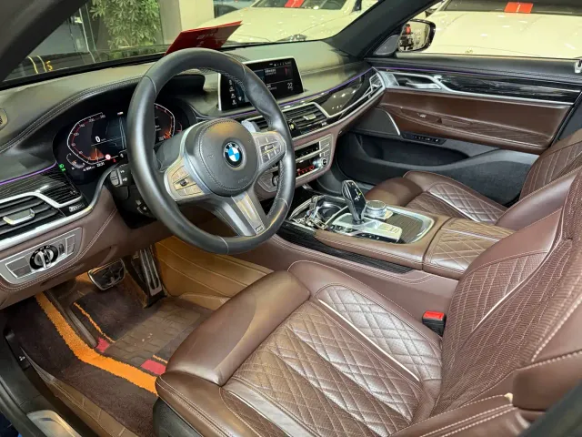 BMW BMW 7 Series 2021 Model 740Li Premium M Sport Package — Фото автомобиля 8
